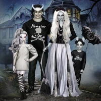 Canavar: Aile Giydirme Oyunu